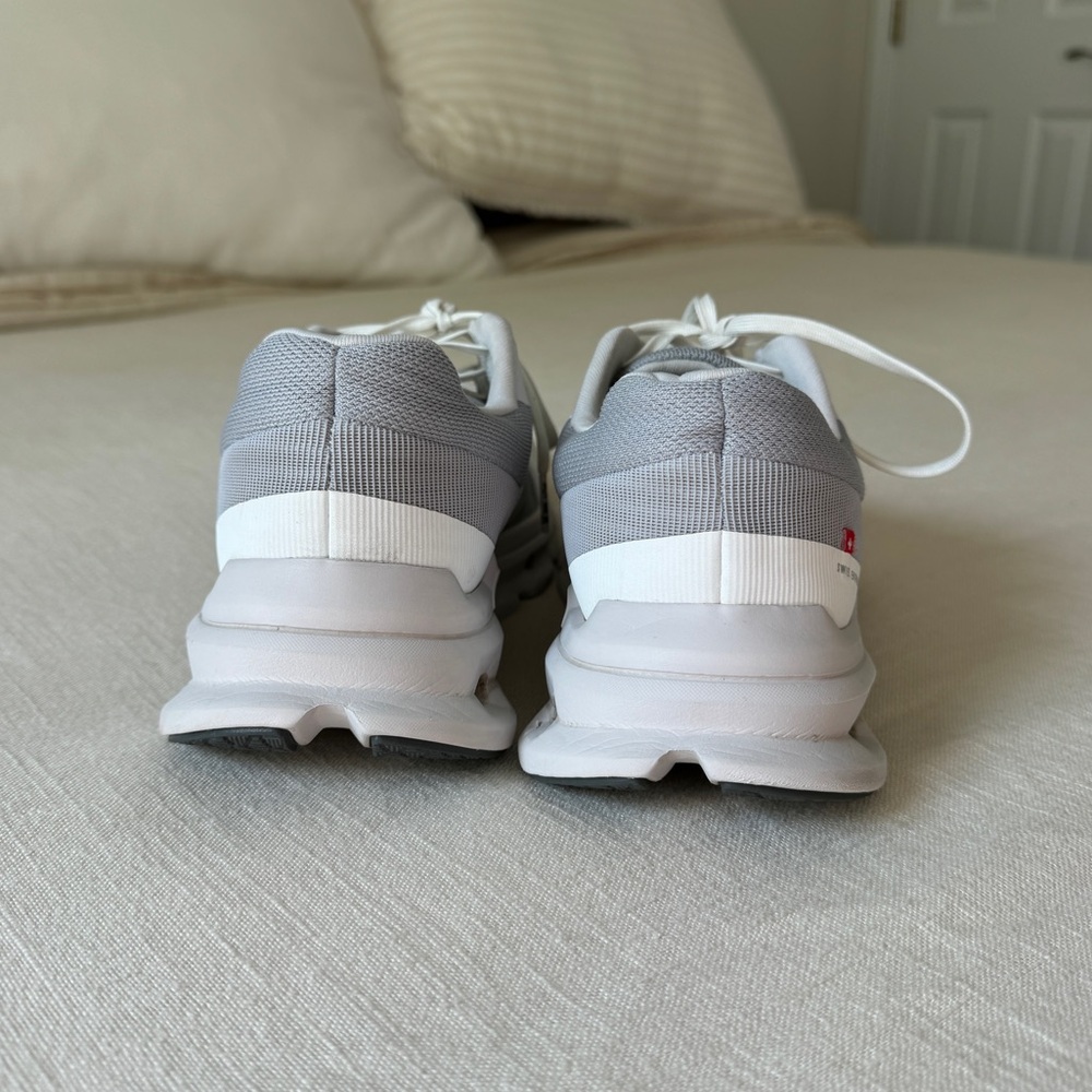 Cloudrunner On Running - Picture 9 of 11